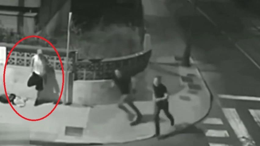 Thanh nien hoa trang tron cuoc truy duoi cua canh sat nhu trong phim hinh anh