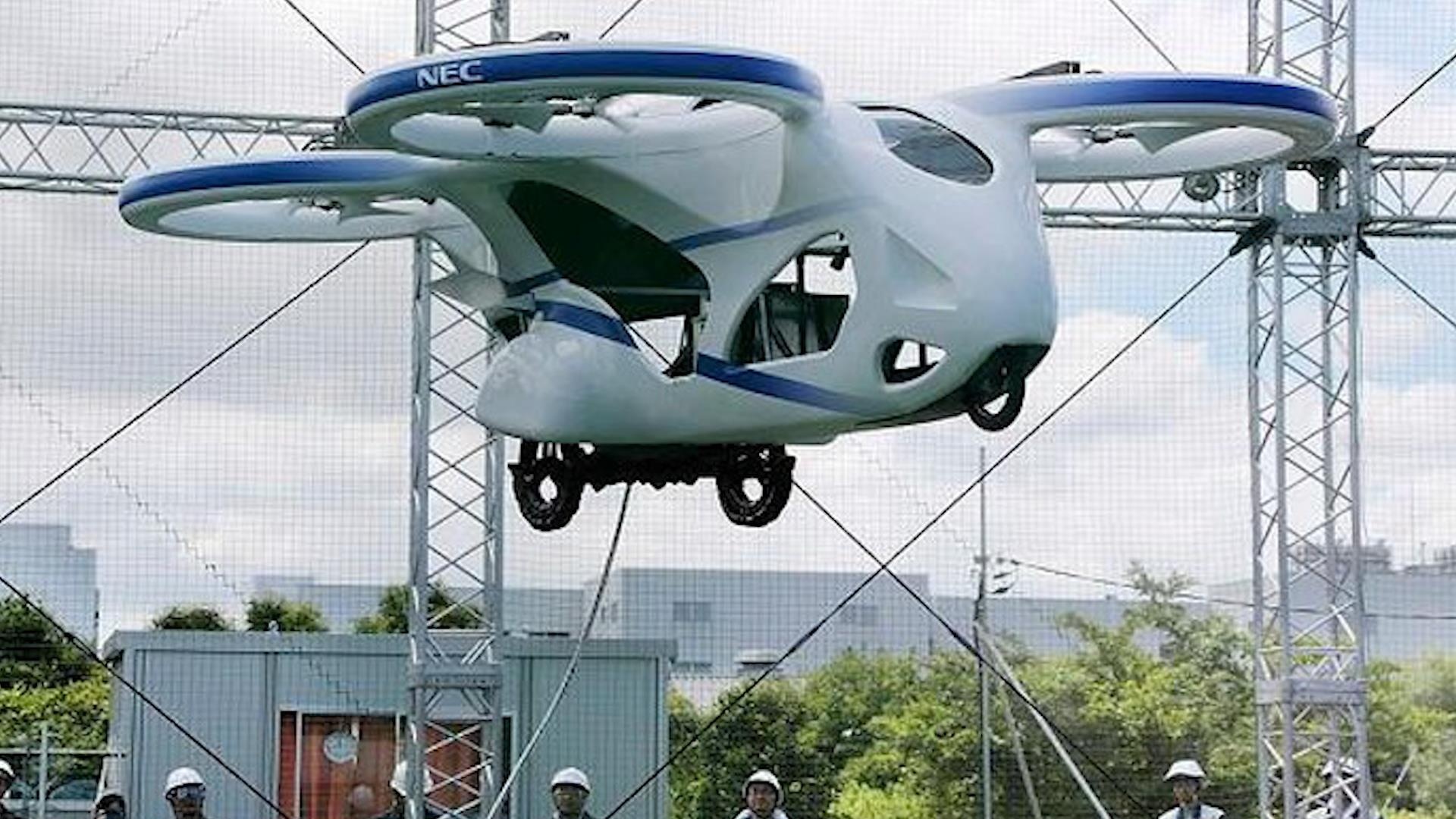 Nhat Ban thu nghiem mau xe bay moi nhat hinh anh