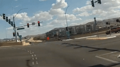 Moto Yamaha R6 dam vao tuong boc chay sau pha mat kiem soat hinh anh