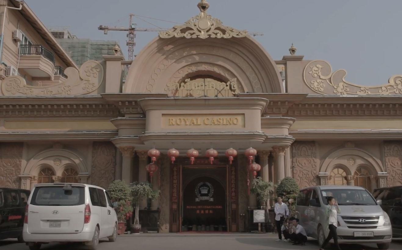 Nguoi Trung Quoc chi phoi kinh te, doi song thanh pho Campuchia hinh anh