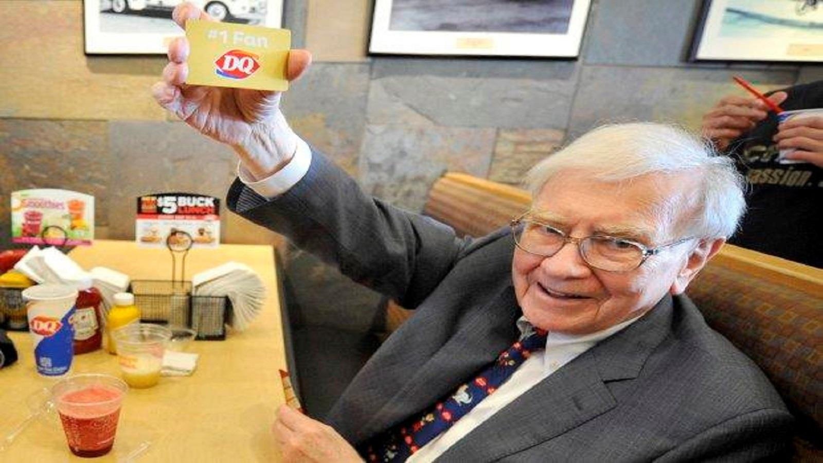 Thu thach an uong nhu Warren Buffett trong mot tuan hinh anh