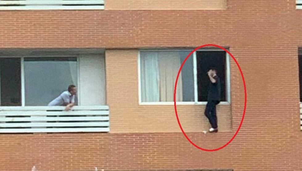 Canh sat Ha Noi giai cuu thanh cong nguoi dan ong Phap dinh tu tu hinh anh