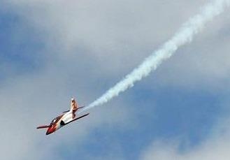 Tai nan may bay quan su khien phi cong thiet mang o Tay Ban Nha hinh anh