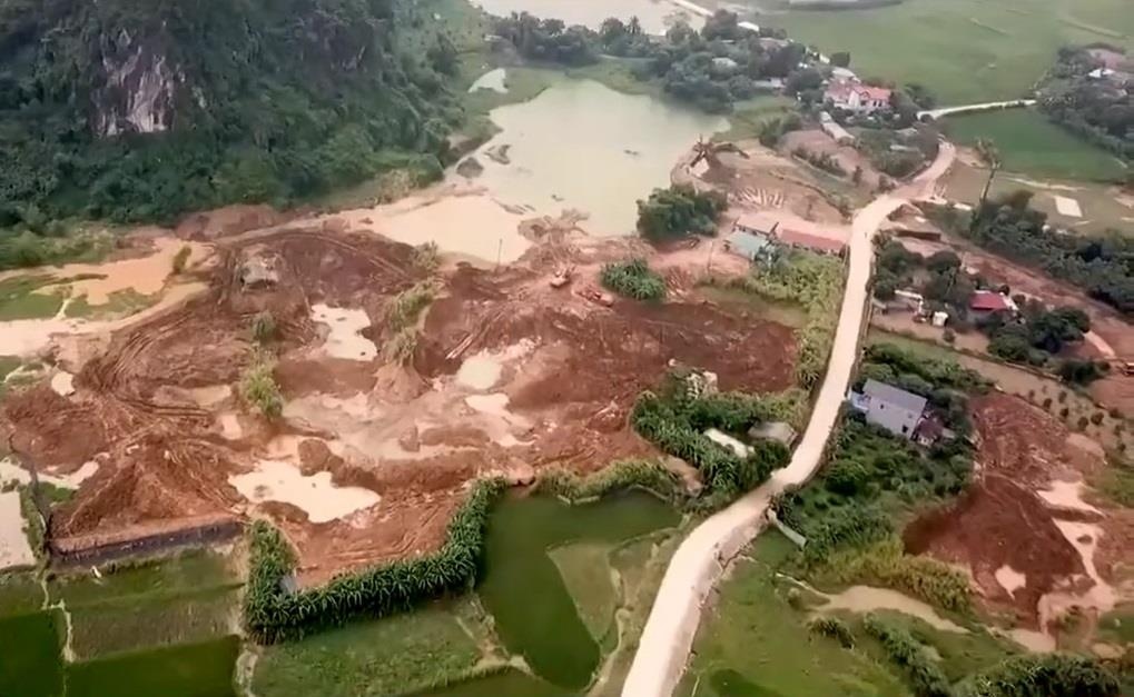 Vang tac 'cay nat' ruong dong hinh anh