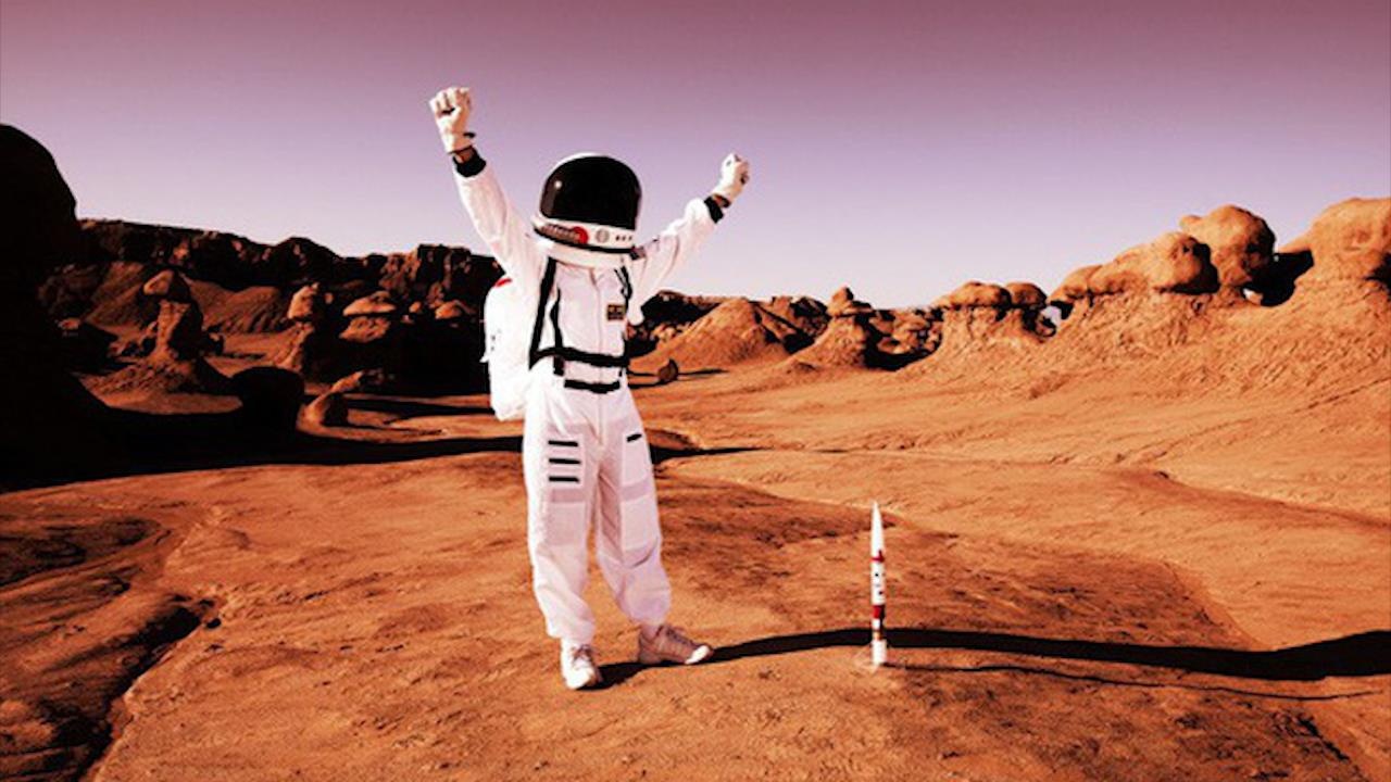 Trai nghiem sao Hoa mo phong trong hang dong cua Tay Ban Nha hinh anh