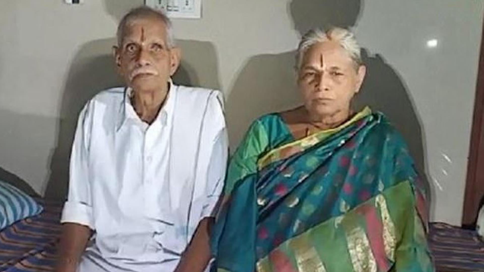 Cu ba nguoi An Do lap ky luc sinh con o tuoi 74 hinh anh