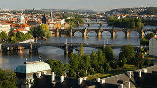 Vi sao cac thanh pho chau Au khong xay nhieu nha choc troi nhu My hinh anh