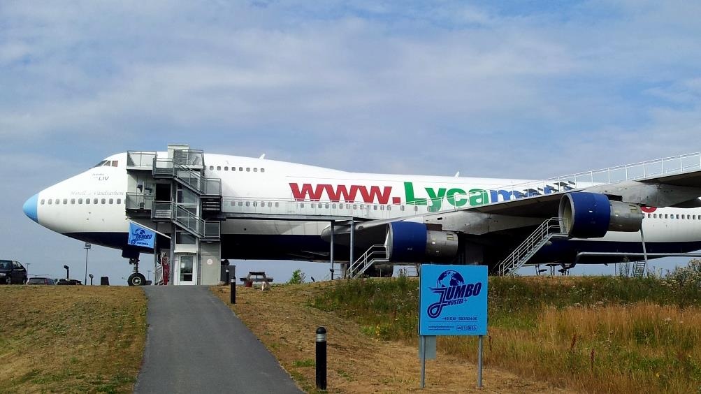 Khoang may bay Boeing 747 bien thanh nha nghi hinh anh