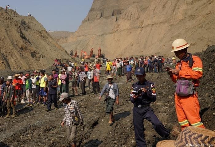 Hang tram nghin nguoi voi cuoc san ngoc chet choc o Myanmar hinh anh