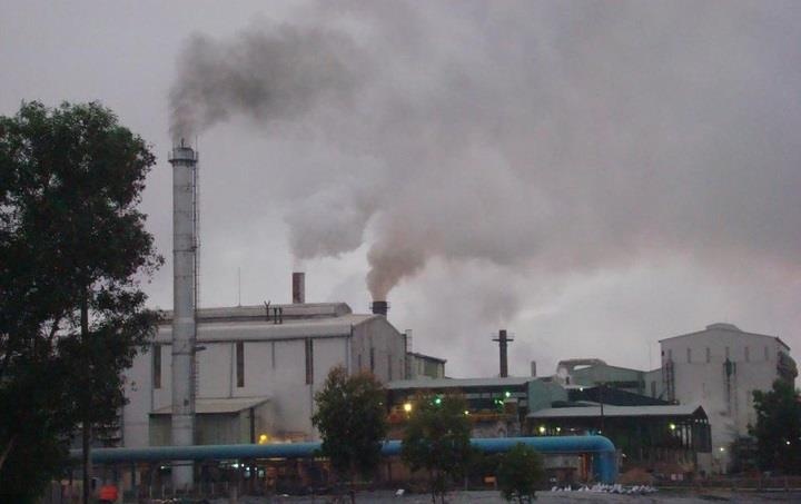 Ha Noi con gan 200 co so cong nghiep gay o nhiem trong noi do hinh anh