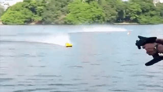 Thu choi tau mo hinh dieu khien o Ha Noi hinh anh