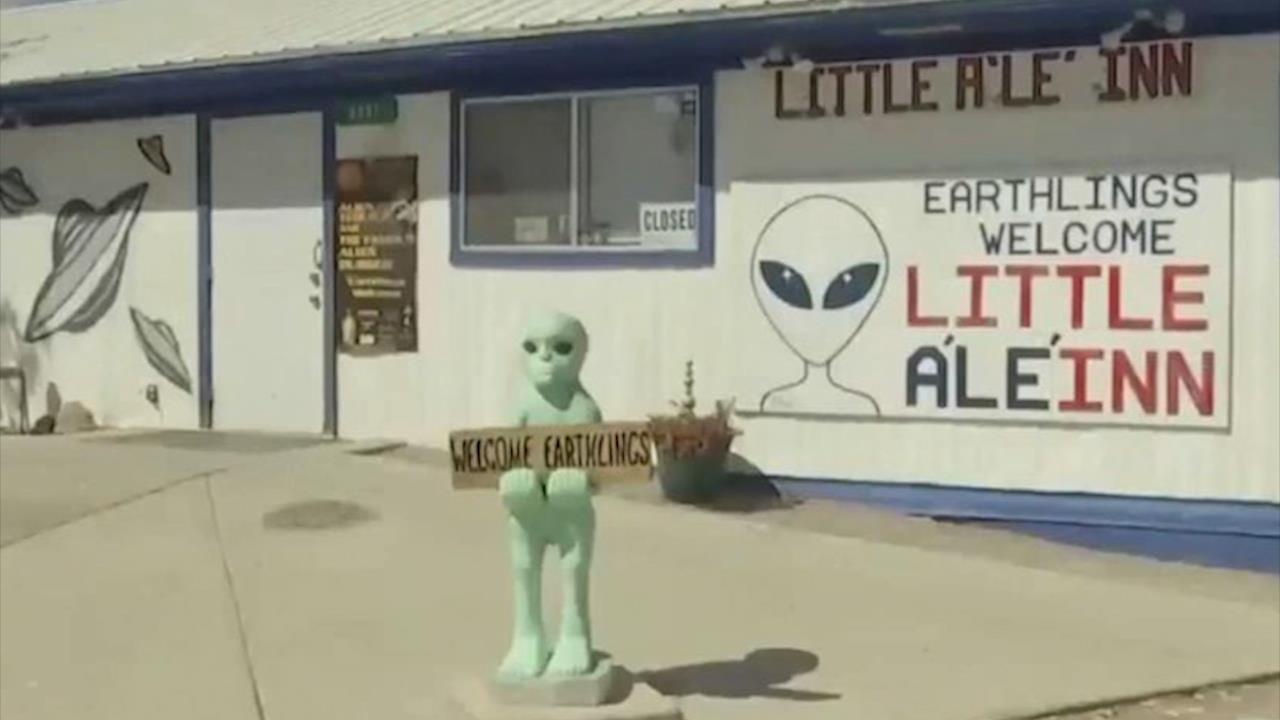 Nguoi My do xo toi Khu vuc 51 de san UFO hinh anh