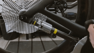 Xe dap khong xich la cuoc cach mang moi hinh anh