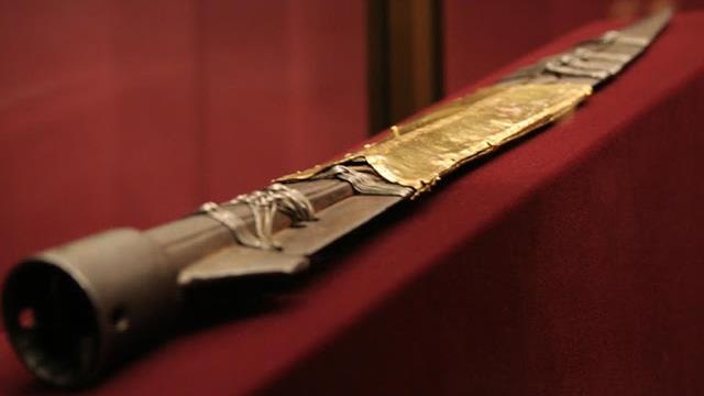 Thanh kiem mang bieu tuong vo gia cua tin do Co Doc giao hinh anh