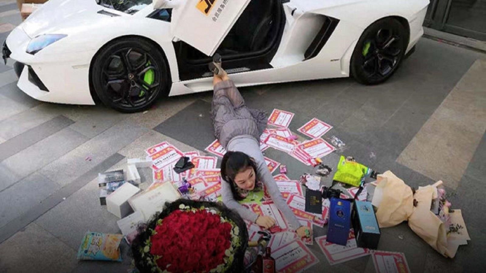 Trao luu song ao chi voi 20.000 dong cua gioi tre Trung Quoc hinh anh