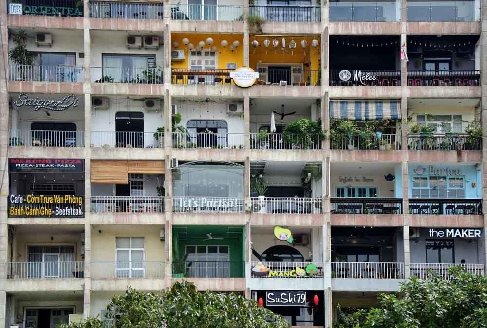 San lung toa nha cu o trung tam Sai Gon de kinh doanh hinh anh