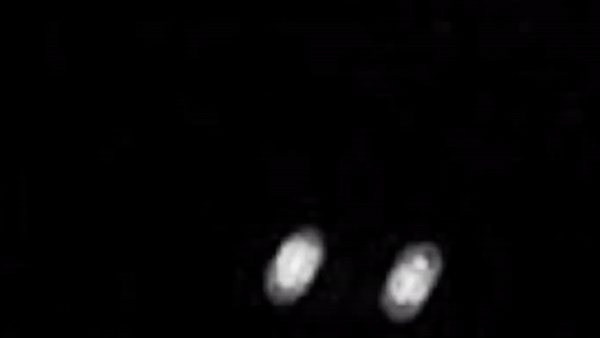 Vat the phat sang giua troi dem o My keo theo don doan ve UFO hinh anh