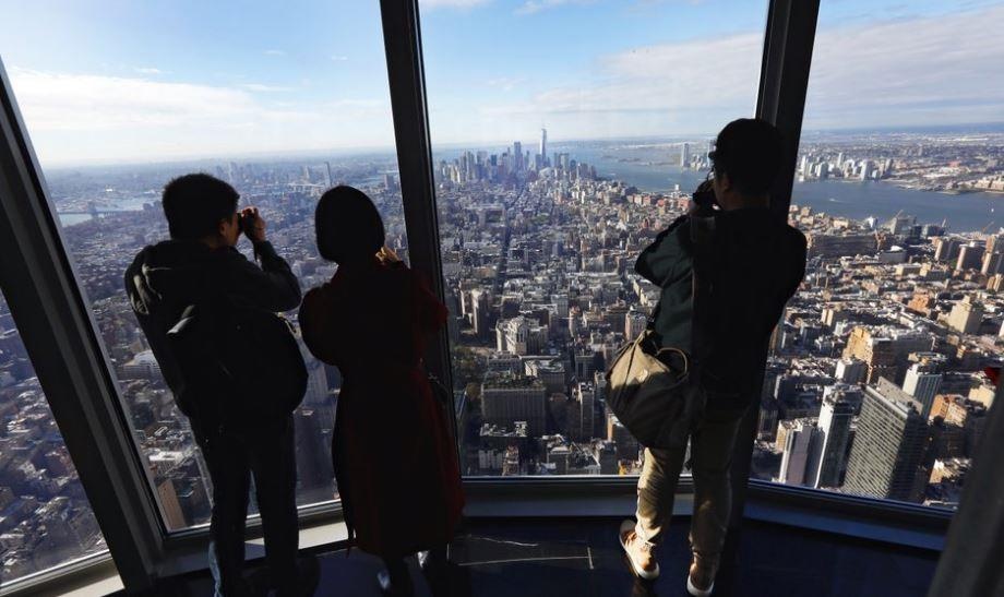 Toa nha Empire State ra mat dai quan sat 360 do nhin xuong New York hinh anh