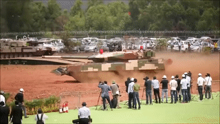 Nhung xe tang duoc trang bi cong nghe tien tien trong tuong lai hinh anh