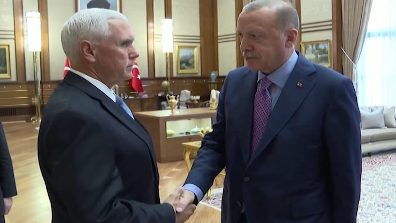 Pho tong thong My cang thang khi gap TT Tho Nhi Ky hinh anh