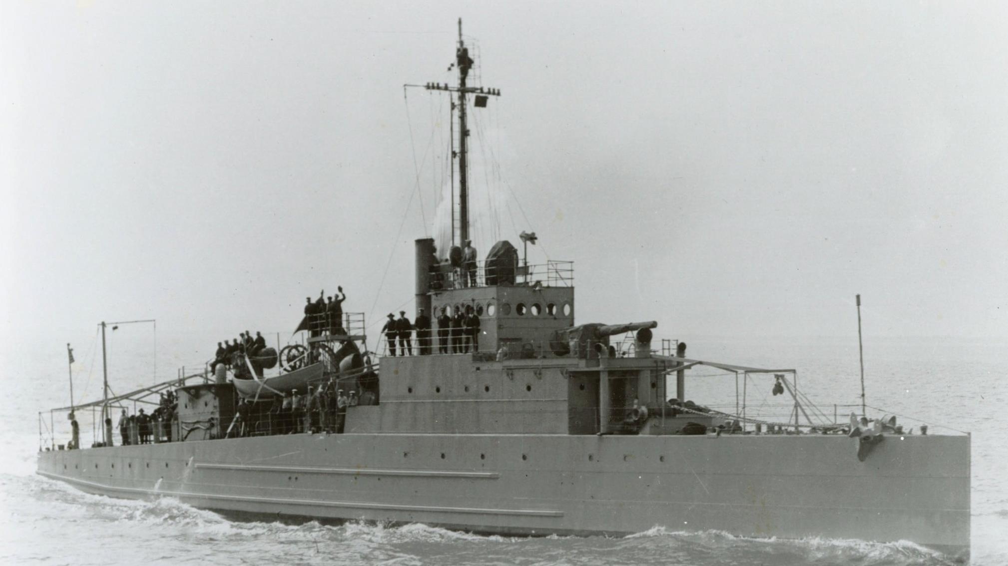 Cuoc tim kiem xac tau hai quan My bi chim bi hiem nam 1945 hinh anh