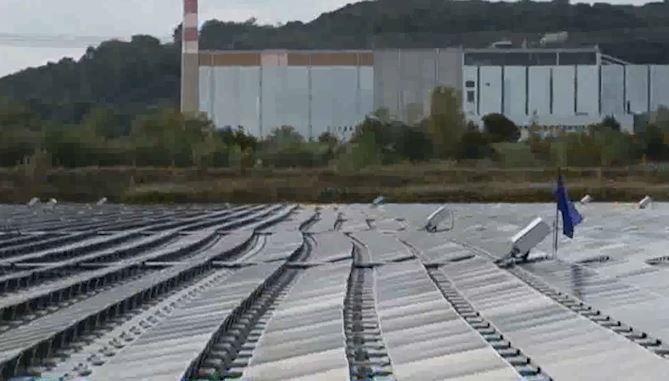 Khanh thanh nha may dien mat troi noi lon nhat chau Au hinh anh