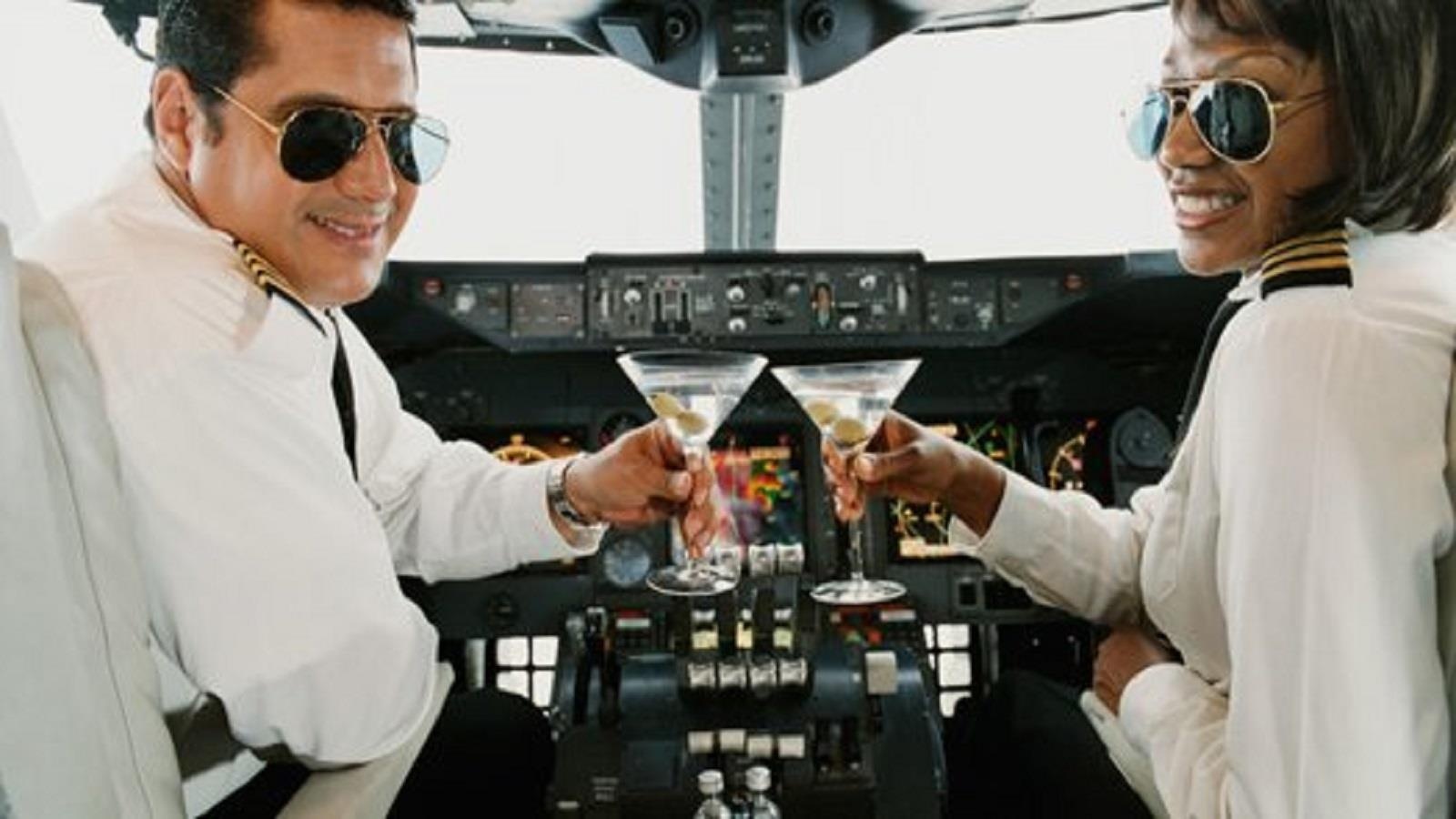 He thong Autopilot tren may bay hoat dong the nao? hinh anh