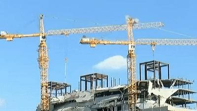 Pha huy can cau cao 81 m tai hien truong sap khach san Hard Rock hinh anh