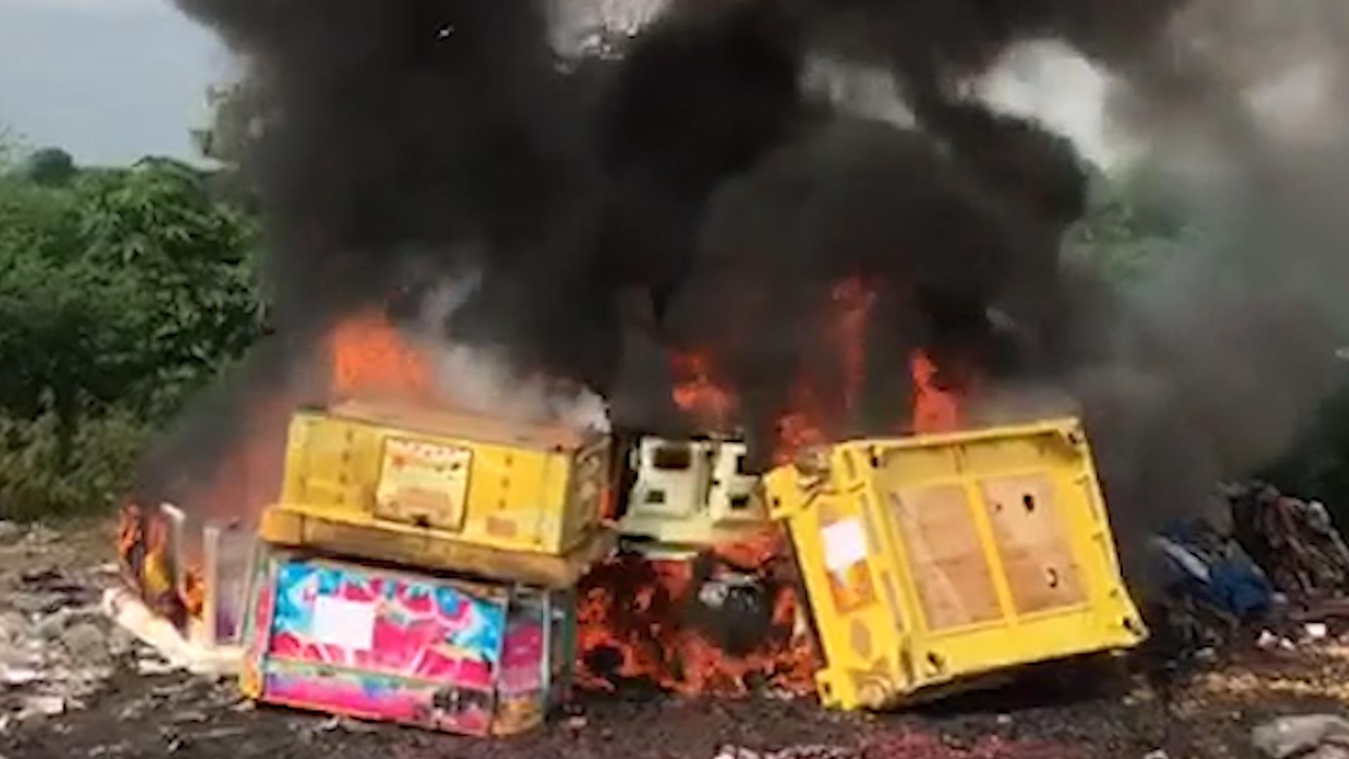 Dot bo hang tram may game ban ca, dua ngua hinh anh