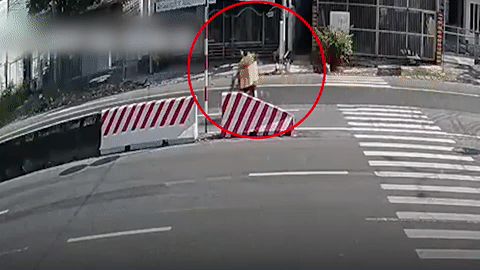 Chuyen lan khong quan sat, nguoi dan ong di xe may bi tong tu vong hinh anh