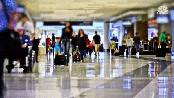 Tai sao gia ve may bay lien tuc thay doi theo thoi gian? hinh anh