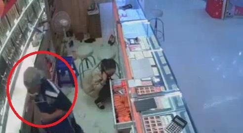 Cuop tiem vang bang da hinh anh