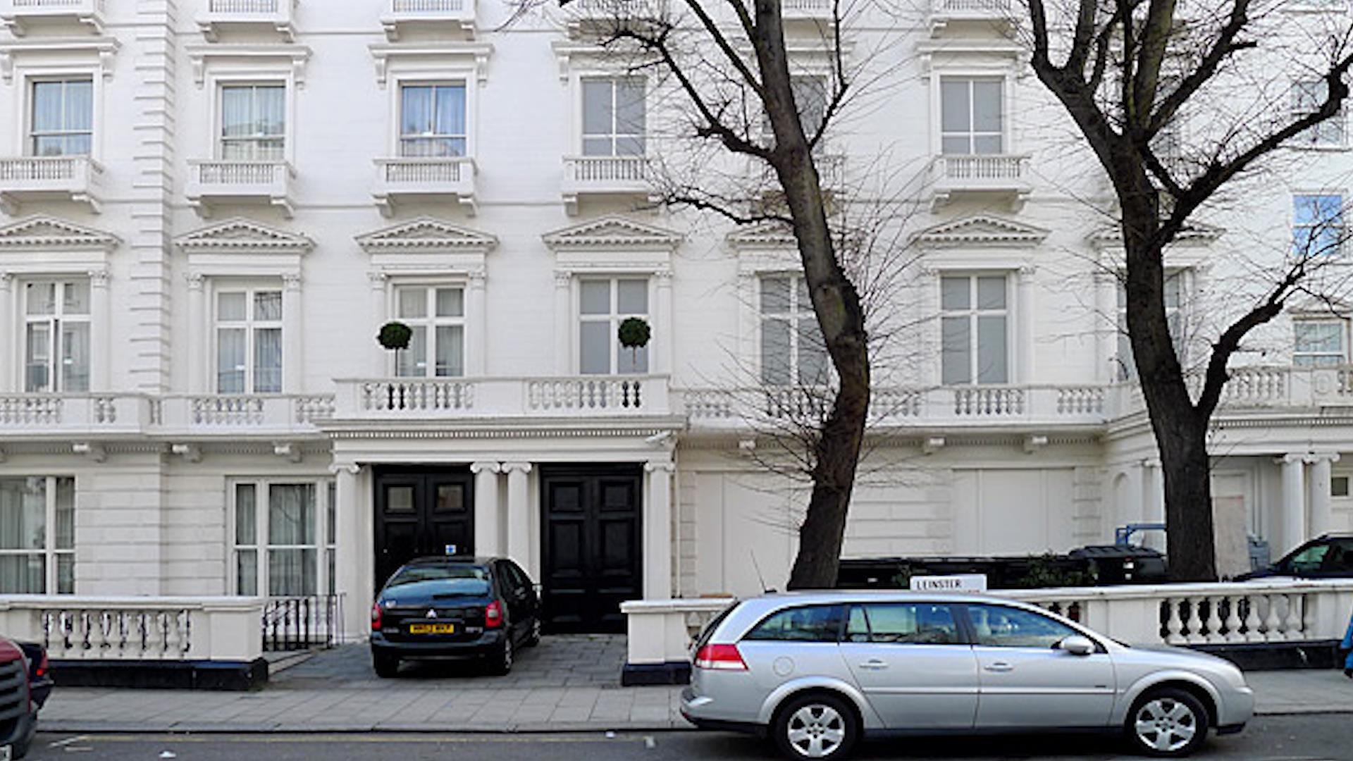 Can nha gia nam o mat tien con pho giau co cua London hinh anh