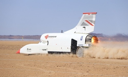 Xe dua sieu nhanh can moc 1.010 km/h, toc do ngang may bay phan luc hinh anh