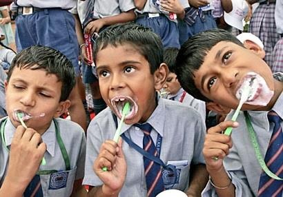 26.382 hoc sinh An Do danh rang cung luc de lap ky luc Guinness hinh anh