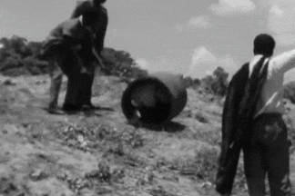 Quoc gia chau Phi luyen phi cong trong thung, mo 'ba chu khong gian' hinh anh