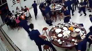 Linh cuu hoa Trung Quoc roi tiec tan hon thuc hien nhiem vu hinh anh