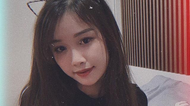 Van Toan tinh cam cham soc ban gai Trang Nhung hinh anh