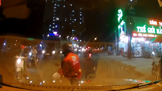 Xe may bi oto dam truc dien hinh anh