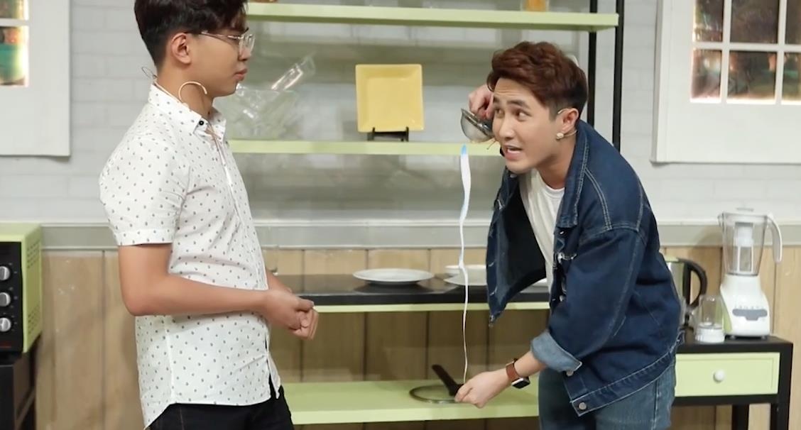 Minh Du, Huynh Lap khuay dao nha bep hinh anh