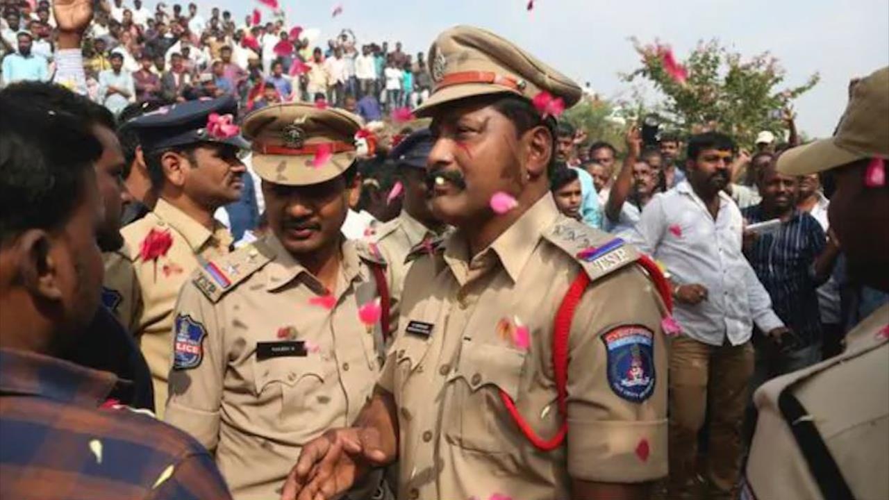 Tri toi hay tung ho canh sat ban chet nghi pham hiep dam o An Do? hinh anh