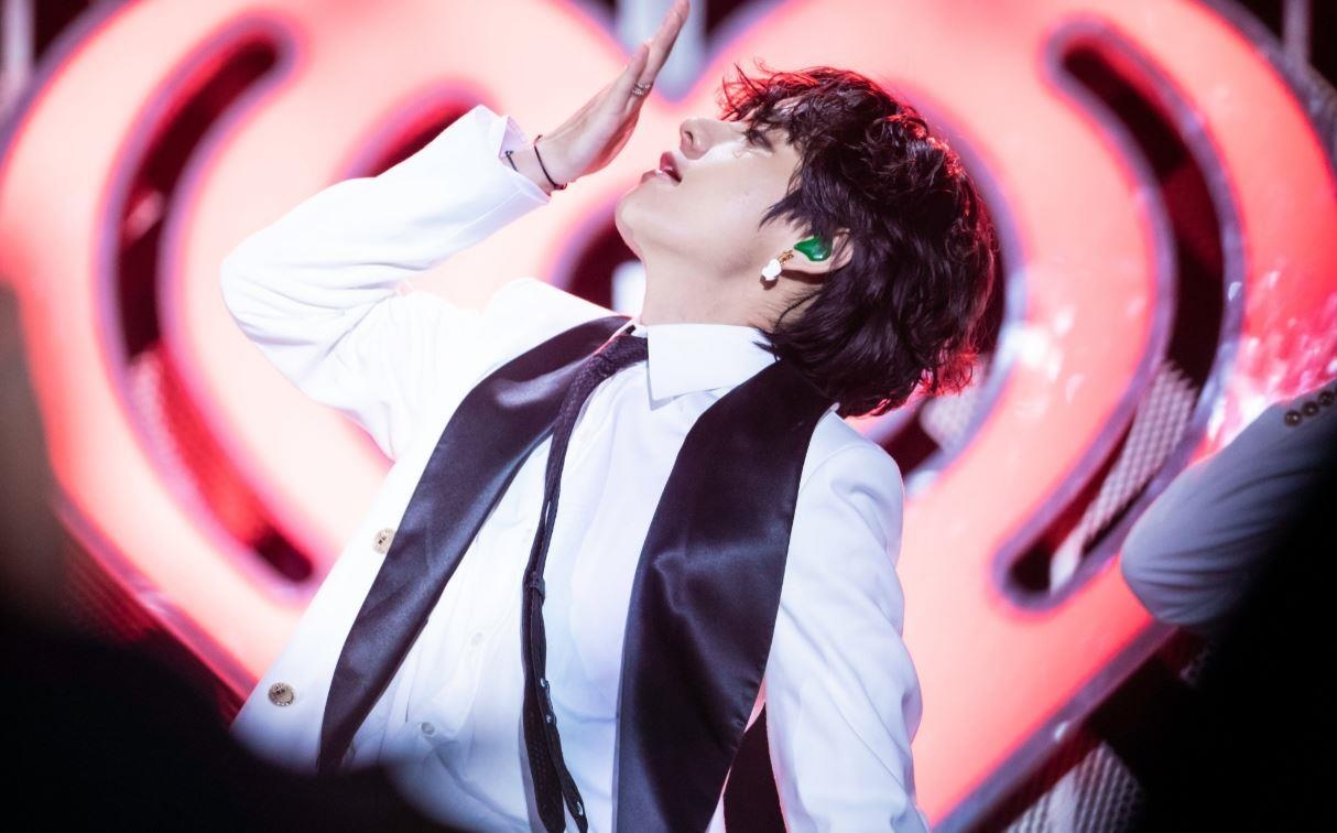 Dan My lung suc thanh vien nhom BTS hinh anh