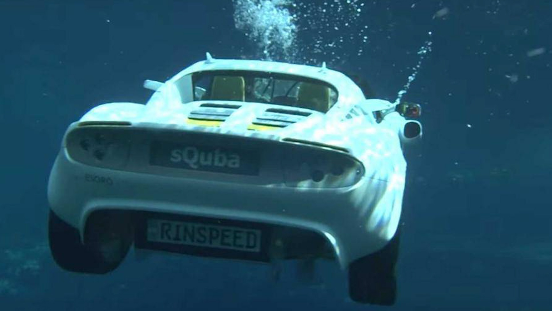 Oto lai tau ngam doc nhat the gioi hinh anh