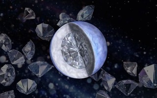 Hanh tinh to gap 2 lan Trai Dat voi be mat kim cuong hinh anh