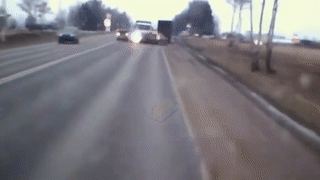 Tai xe xe tai lan lan gay tai nan lien hoan hinh anh