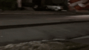 Xe ban tai mat kiem soat truot dai tren duong hinh anh