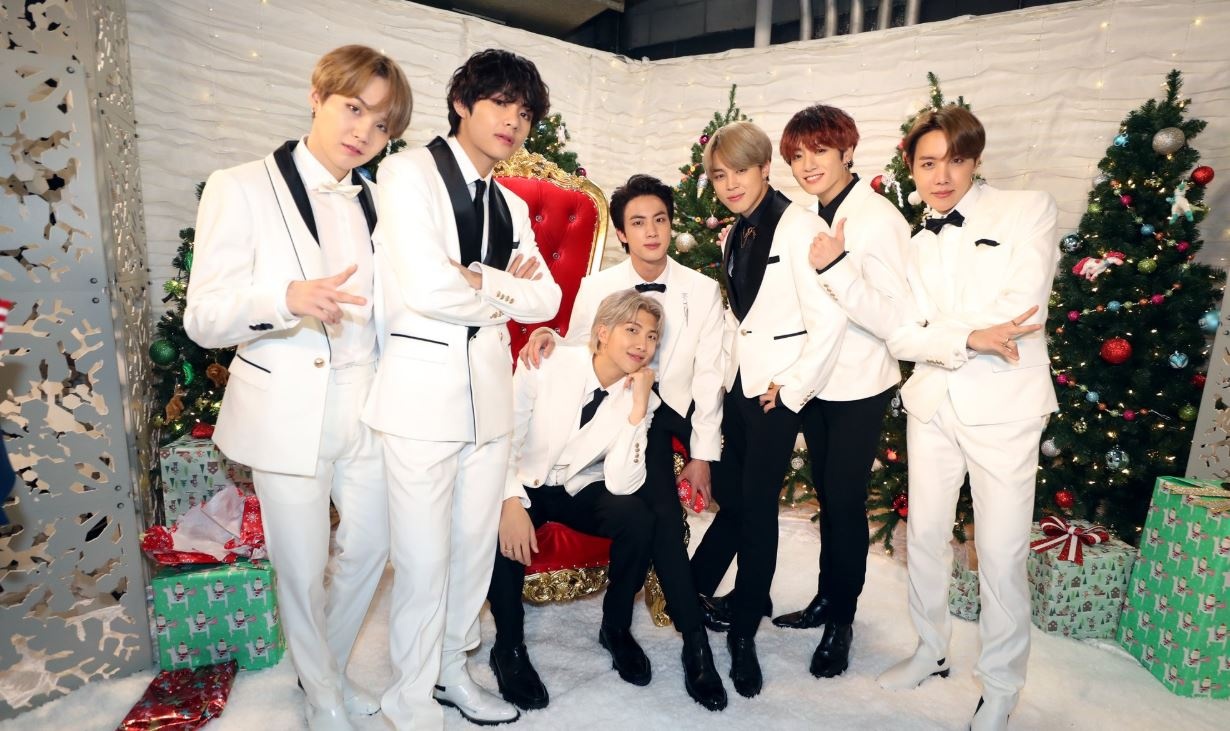 BTS gop mat trong dan line-up chuong trinh giao thua dac biet tai My hinh anh