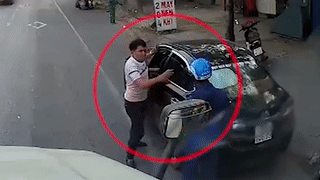 Tai xe oto tat nguoi dan ong sau va cham hinh anh