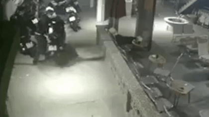 Ten trom vao quan ca phe dat xe may tai TP.HCM hinh anh