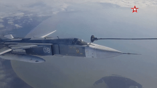 Tiep nhien lieu tren cao cho may bay chien dau va may bay nem bom hinh anh